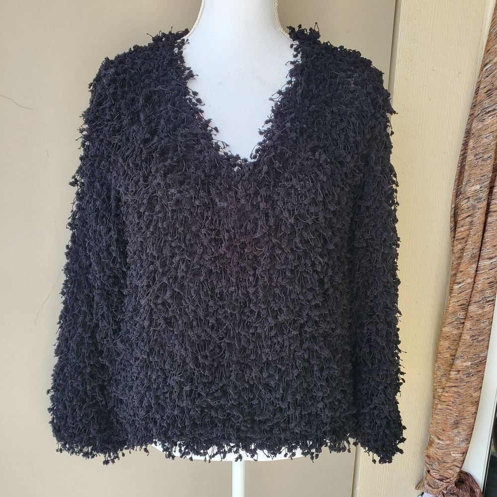 MINE Sweater‎ Womens Medium Black Shaggy Textured Boucle Retro Goth Holiday Y2K
